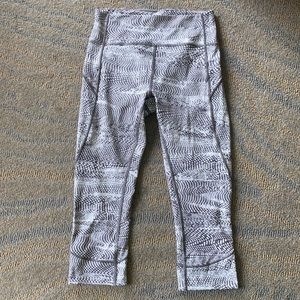 Lululemon Snake Print Crop Leggings